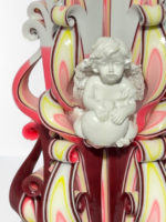 Individuelle Kerze mit Engelfigur – Einzigartiges Kunstwerk aus Berlin